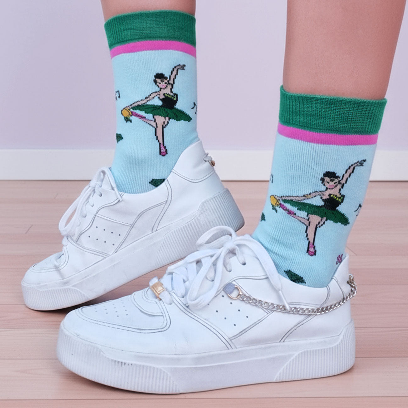 Esmeralda Crew Socks - Grand Ballet
